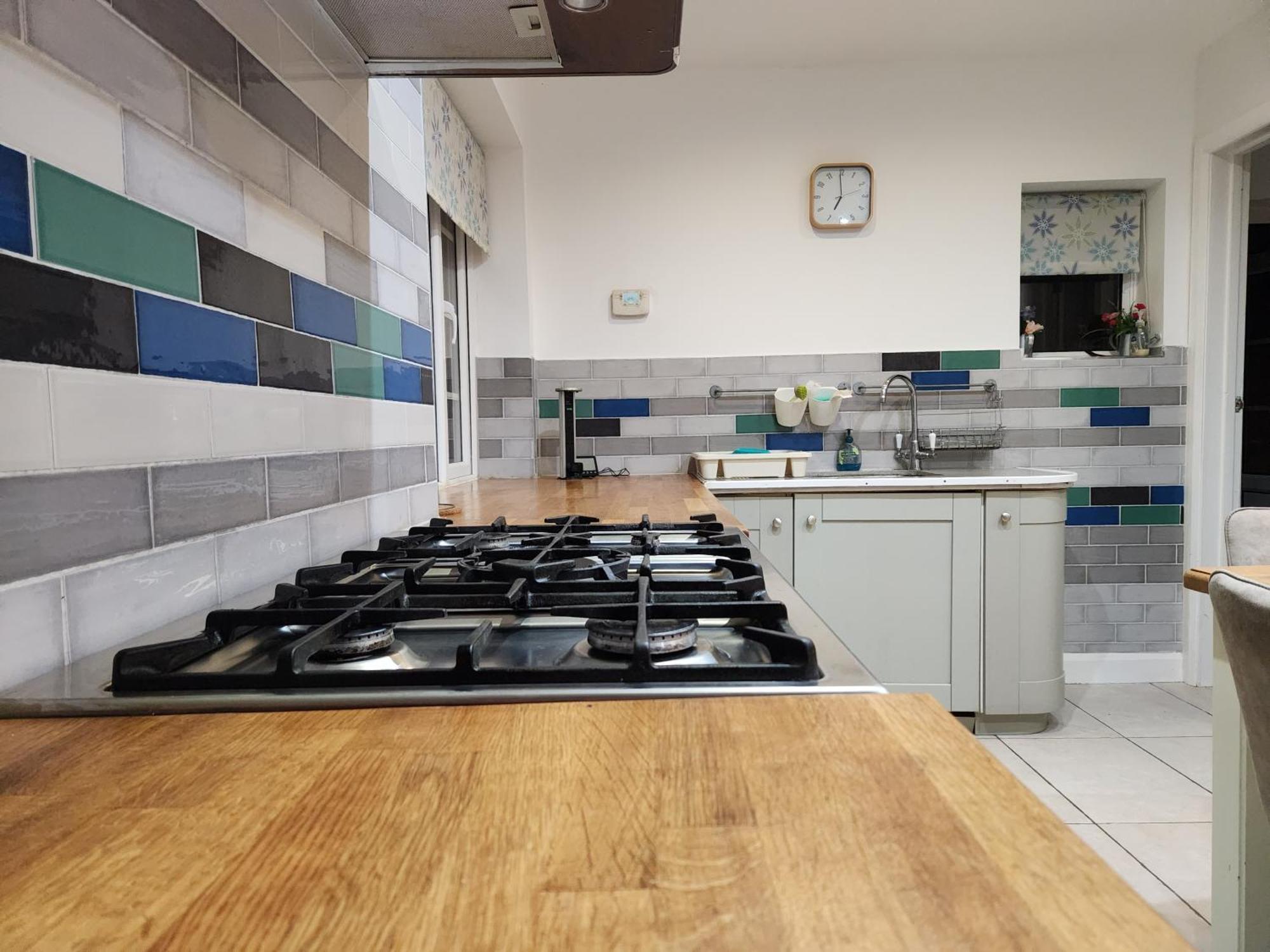 Elmdon House With 4 Spacious Bedrooms To Choose Бирмингем Экстерьер фото