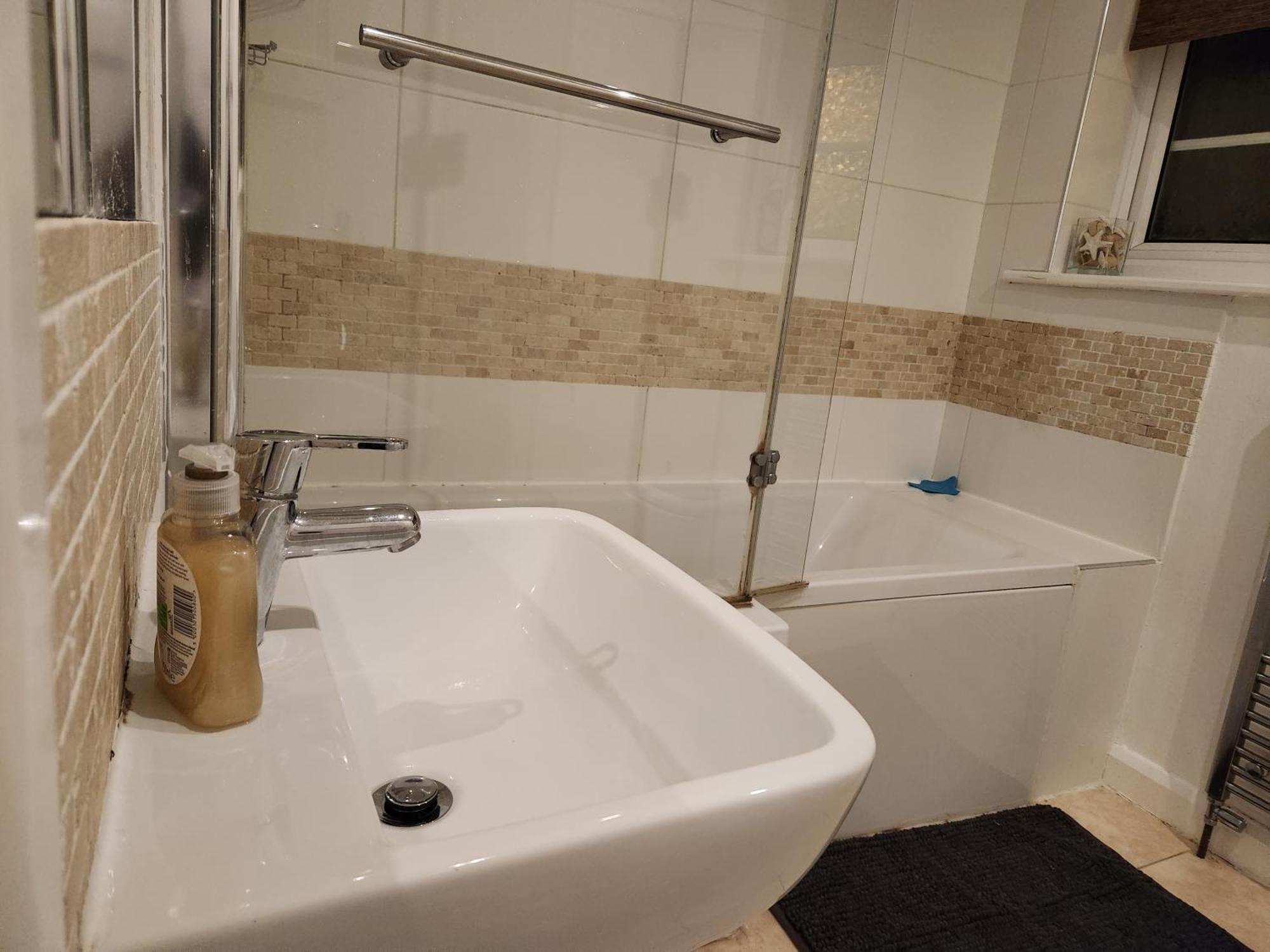Elmdon House With 4 Spacious Bedrooms To Choose Бирмингем Экстерьер фото